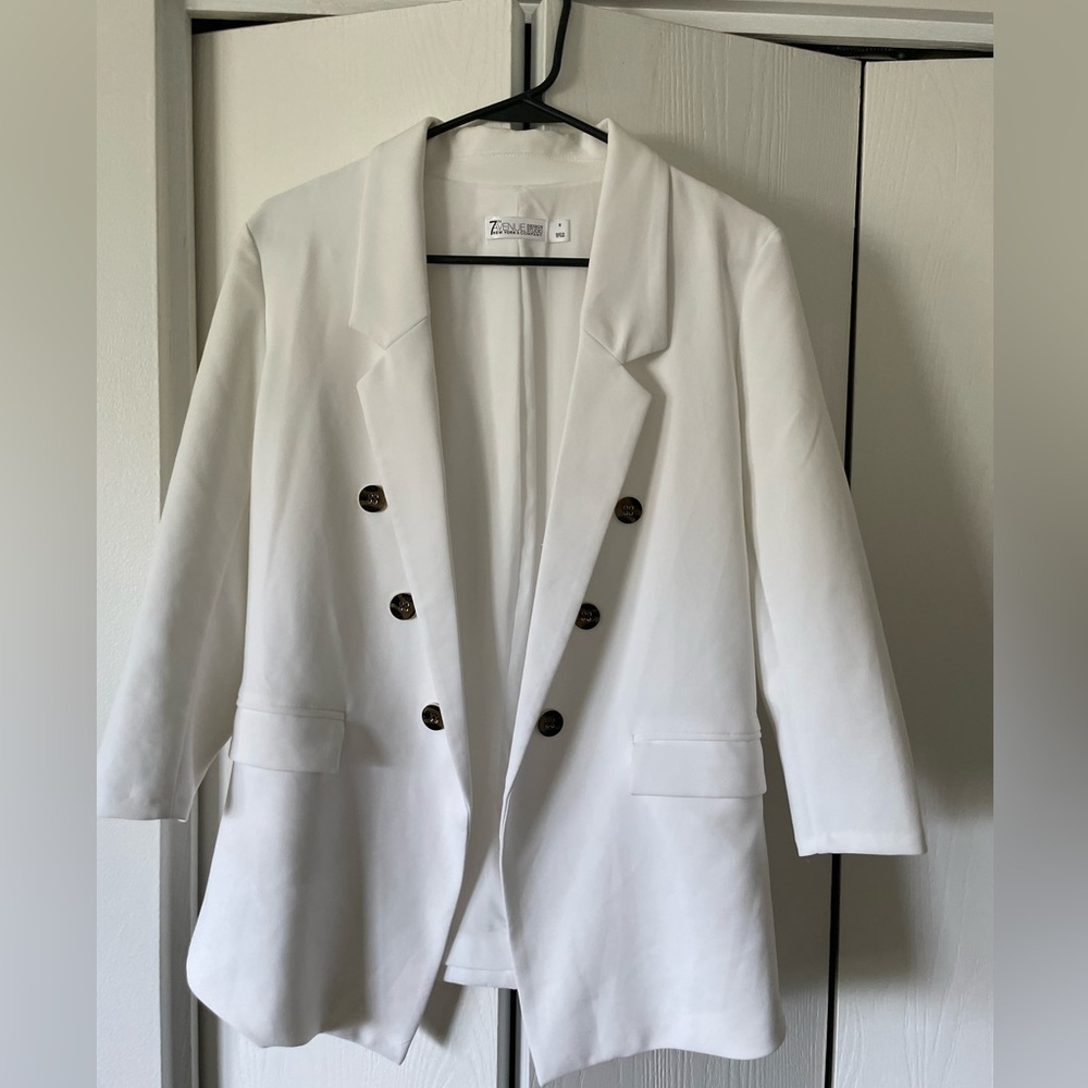 Zara Women's White Blazer